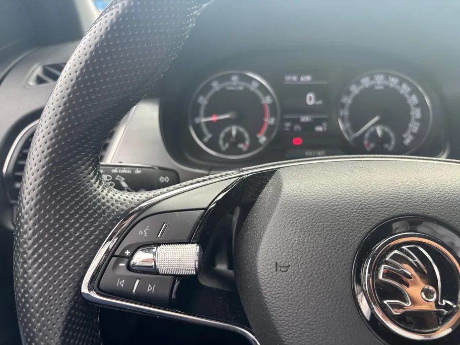 Škoda Fabia 1.0 TSI Sport business | Apple carplay / Android auto | Cruise control | 12 maanden BOVAG garantie