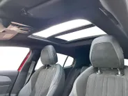 Peugeot 408 1.6 HYbrid GT 225 EAT8 First Edition *Navi*360Camera*Schuif/kanteldak*Trekhaak*Focal Audio*Adapt. Cruise Control* Memory stoel*Elekt. achterklep*Zeer nette auto!