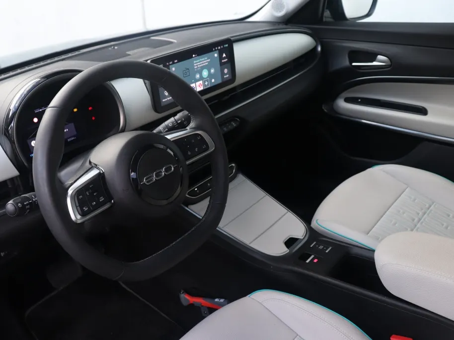 Fiat 600e La Prima 54 kWh | Navi | Camera | Carplay | 18'