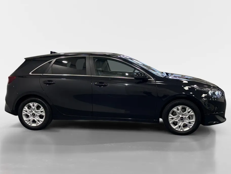 Kia Ceed 1.0 T-GDi DynamicPlusLine | Stoel/Stuurverwarming | Half Leder | Keyless Entry | Navigatie | Apple/Android Carplay |