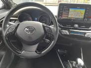 Toyota C-HR 2.0 Hybrid Executive | Automaat | Cruise control adaptief | JBL | Camera | Navigatiesysteem full map | Apple Carplay/Android Auto | LM Velgen