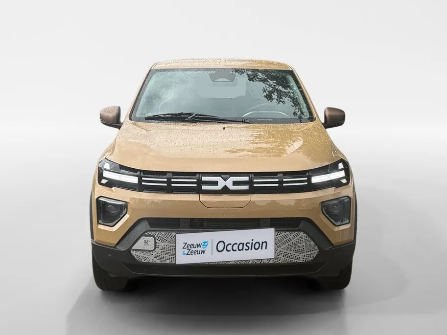 Dacia Spring Extreme 65 26.8 kWh AUTOMAAT AIRCO CAMERA CRUISE CONTROLE APPLE CARPLAY ANDROID AUTO ZEER MOOIE AUTO DEMONSTRATIEAUTO VRAAG NAAR DE KMSTAND