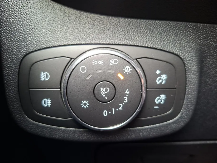 Ford Fiesta 1.0 EcoBoost Hybrid ST-Line X | NL-Auto | 1e Eigenaar | Dealeronderhouden | Winterpack | Camera | B&O Audio | Parkeersensoren | Cruisecontrol | 17' Lichtmetaal | Apple Carplay&Android Auto | Keyless Entry | Draadloos telefoonoplader | Parkeer assistent | 