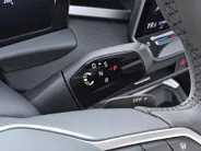 Volkswagen T-Roc Limited Edition 1.5 eTSI 116 PK 7 versn. DSG · Comfort pakket ·