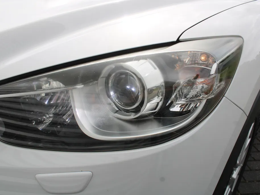 Mazda CX-5 2.0 GT-M 4WD | Stoelverwarming | 19' LM | Clima | Navi | Leer | Cruise | Camera | Xenon | Volledig dealer onderhouden! | Zeer nette auto |