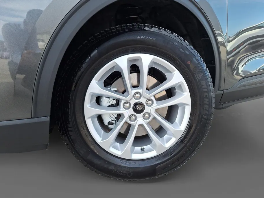Ford Kuga 2.5 PHEV Titanium | Winterpack | Climate Control | Camera | Apple Carplay&Android Auto | Parkeersensoren | Navigatie | 17' Lichtmetaal |
