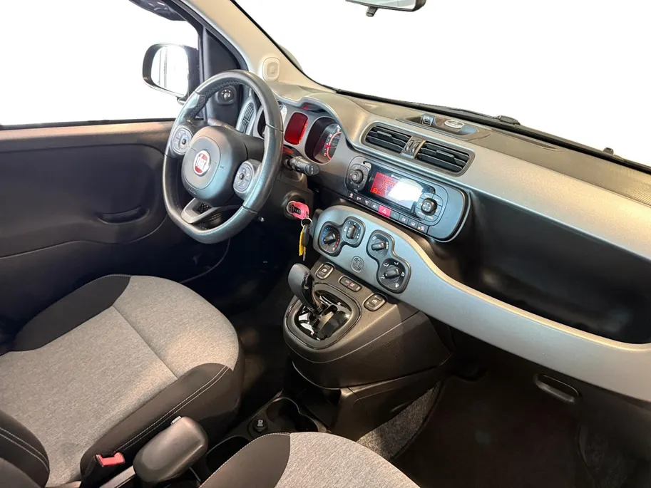 Fiat Panda 0.9 TwinAir Lounge *Automaat*Bluetooth*Airco*Parkeersensoren*L.M. Velgen*Trekhaak