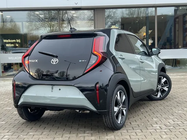 Toyota Aygo X Hybrid 115 pulse Bi-Tone