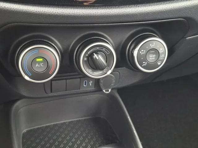 Toyota Aygo X 1.0 VVT-i MT Play AIRCO | CRUISE | NL-auto | rijklaarprijs !!