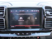 Citroën C5 Aircross 1.6 PureTech Shine | 180PK | Panoramadak | 360° Camera | Dodehoek detectie | Stoelverwarming | Elek. stoelverstelling + achterklep | 19' LM |