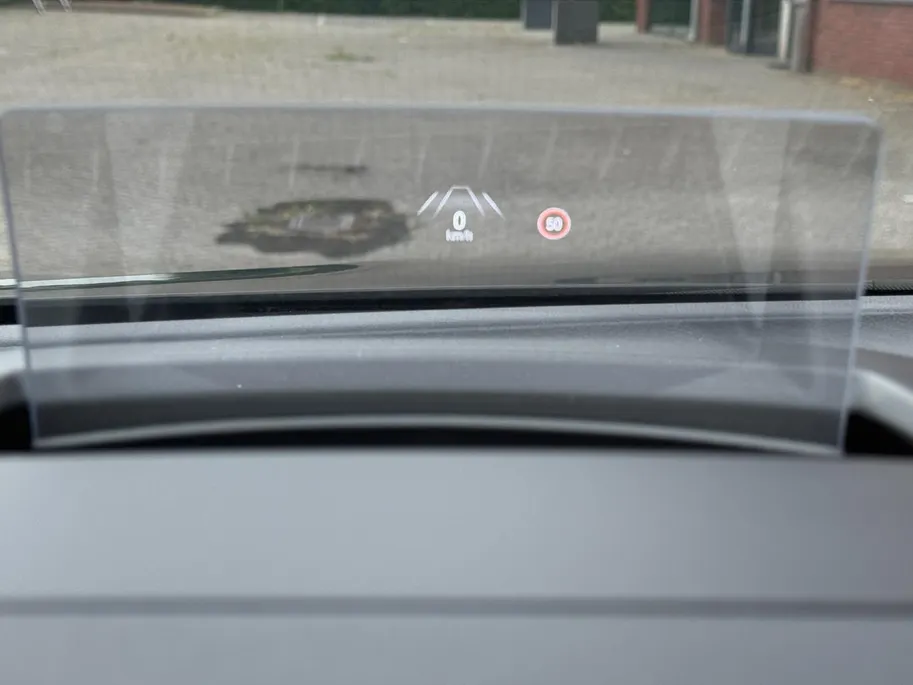 Ford Focus Wagon 1.0 EcoBoost Titanium Business | Trekhaak | HUD | Achteruitrijcamera | Winter Pack | Dodehoek detectie | Elektr. Achterklep | 12 maanden garantie! |