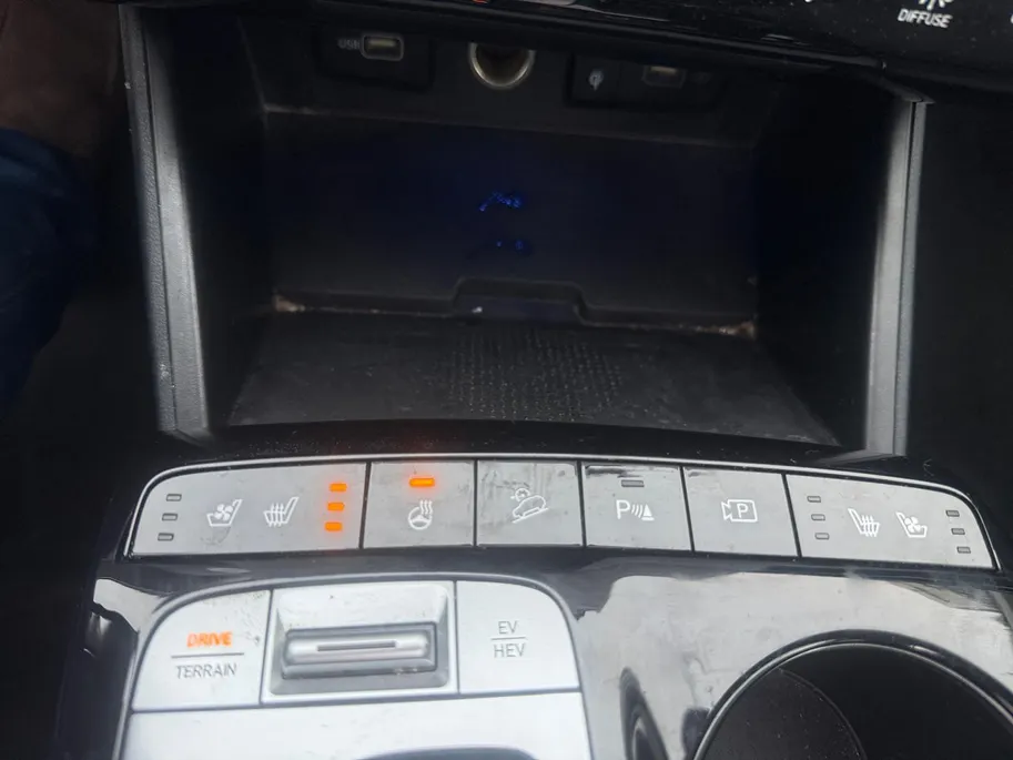 Hyundai Tucson 1.6 T-GDI PHEV Premium Sky 4WD | Schuif-Kantel Dak | Stoel Verwarming/Ventilatie | Memory Seats | Adaptief Cruise Control | Apple Carplay/Android Auto