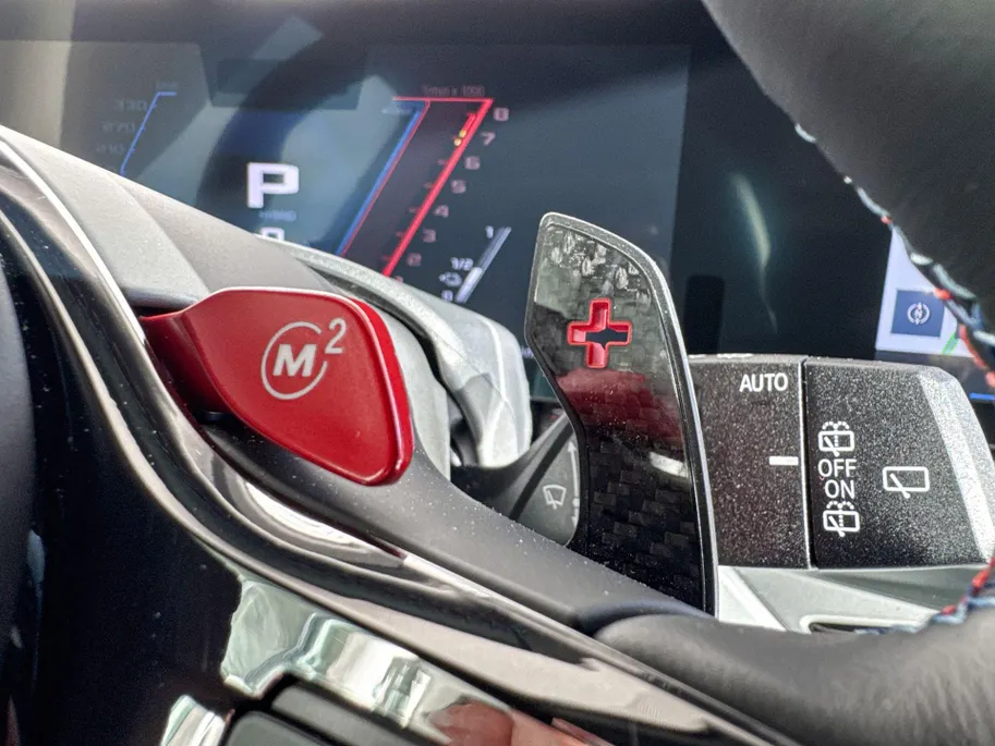BMW XM PHEV Label Red 30 kWh