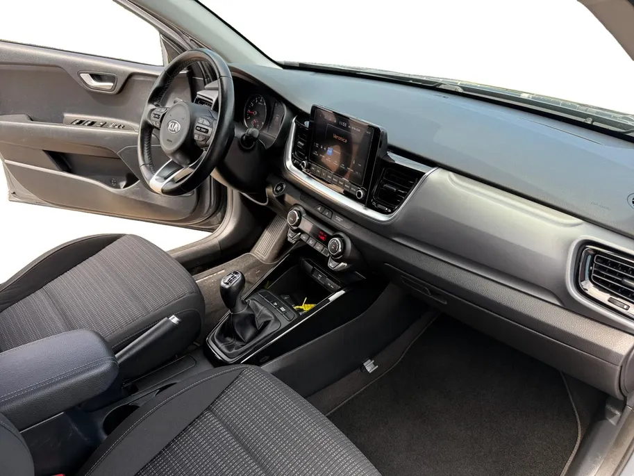 Kia Stonic 1.0 T-GDi MHEV DynamicPlusLine Dealer onderhouden | Navi | Climate control | Keyless entry | Fabrieksgarantie t/m 25-2-2028  +3x 1 jaar* | NAP