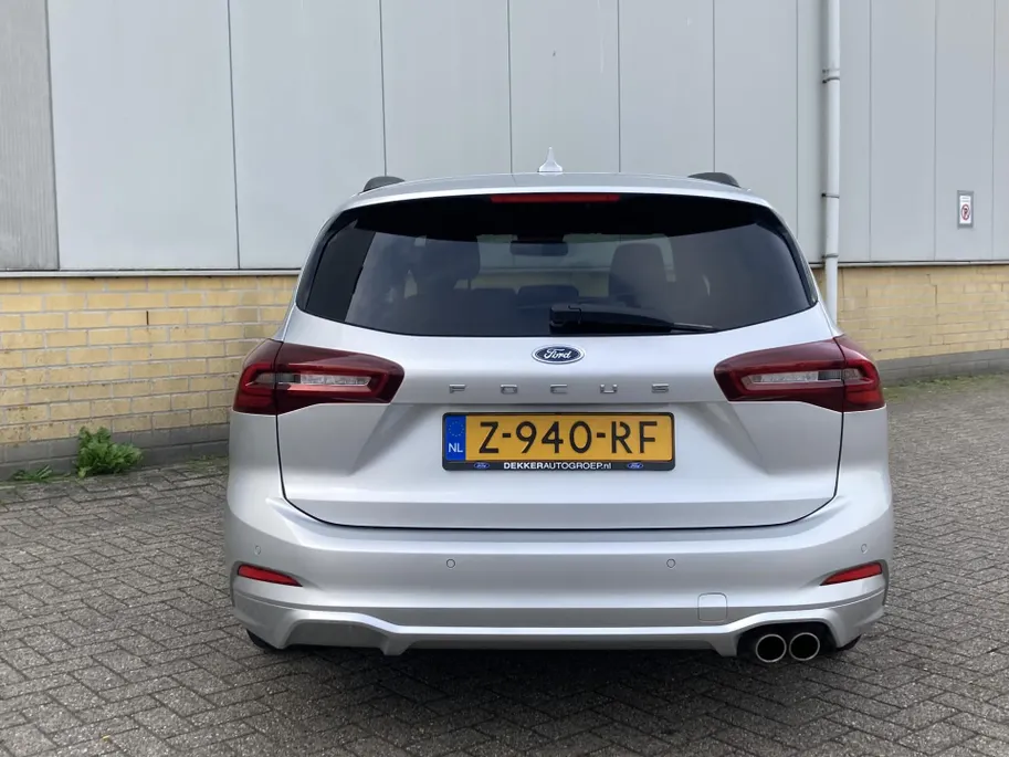 Ford Focus 1.0 EcoBoost Hybrid 125 pk ST Line Wagon Navigatie SYNC4 - Apple Carplay/ Android Auto - Winter Pack