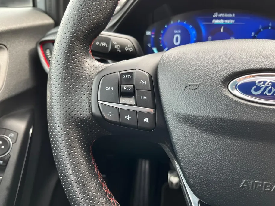 Ford Puma 1.0 EcoBoost Hybrid ST-Line X | Afneembare Trekhaak | Navigatiesysteem | Apple Carplay & Android Auto | 18'' LMV |