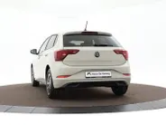 Volkswagen Polo Life Edition 1.0 TSI 95 pk 5 versn. Hand · Airconditioning automatisch, 2-zone (climatronic) ·