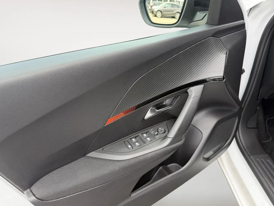 Peugeot 2008 1.2 PureTech Active Pack | 360 Camera | Apple Carplay | Android Auto | Navigatie |