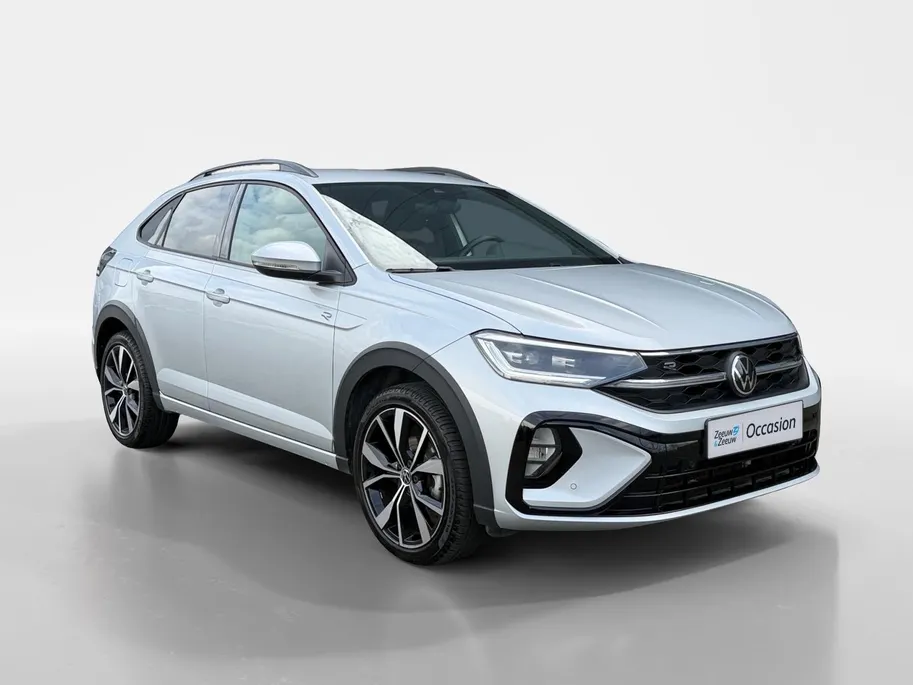 Volkswagen Taigo 115PK TSI R-Line Edition Automaat | Digital Cockpit | Camera | Adaptive Cruise Control | Apple CarPlay/Android Auto | 18' Lichtmetalen Velgen | Climate Control | Armsteun | Parkeersensoren |