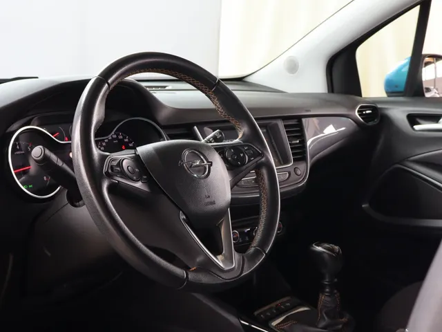 Opel Crossland X 1.2 Turbo Innovation | Camera | keyless