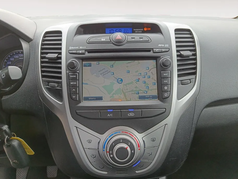 Hyundai ix20 1.4i Go! | Navigatie | Parkeercamera | Airco |