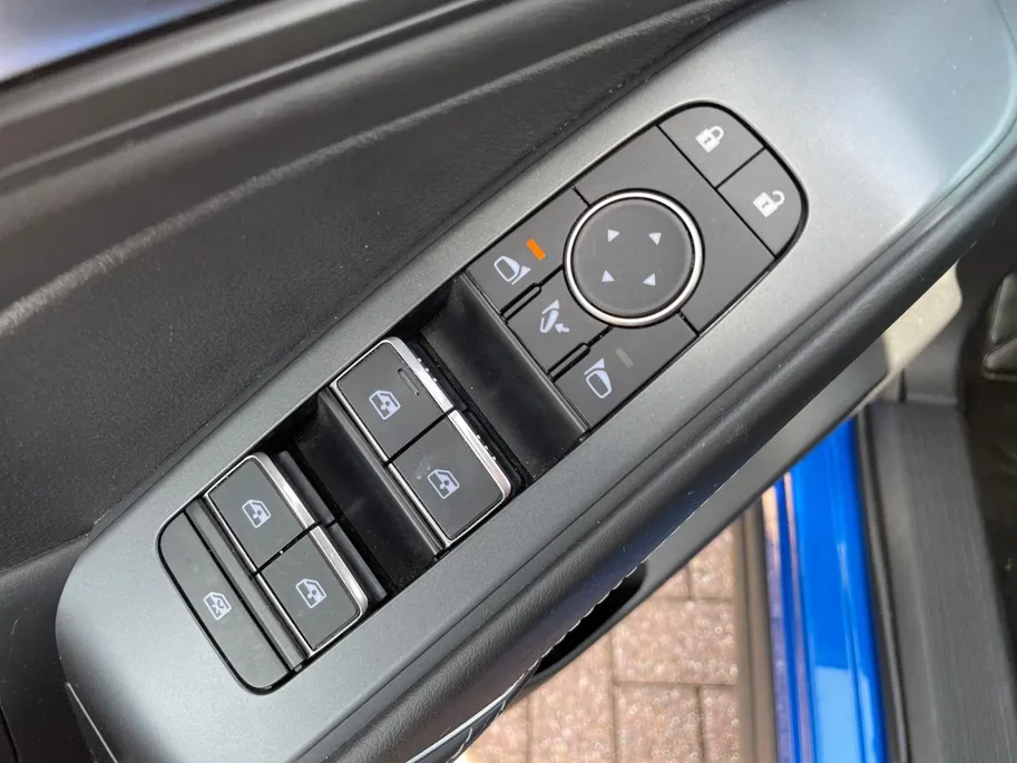 Nissan QASHQAI 1.5 e-Power Business Premium *Automaat*Navi+360Camera*Climate Control*LM. Velgen*Zeer nette auto!