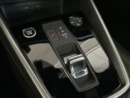 Audi A3 Sportback 40 TFSIe 150kW/204PK S Line · Panoramadak · Stoelverwarming · Apple/Android Car Play ·  Drive select · Leder/Stof