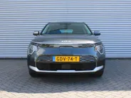 Kia Niro EV Light Edition 64.8 kWh | Camera | Cruise adapt. | Clima | 17' LM | Navi | Keyless | All season banden | 17% bijtelling |