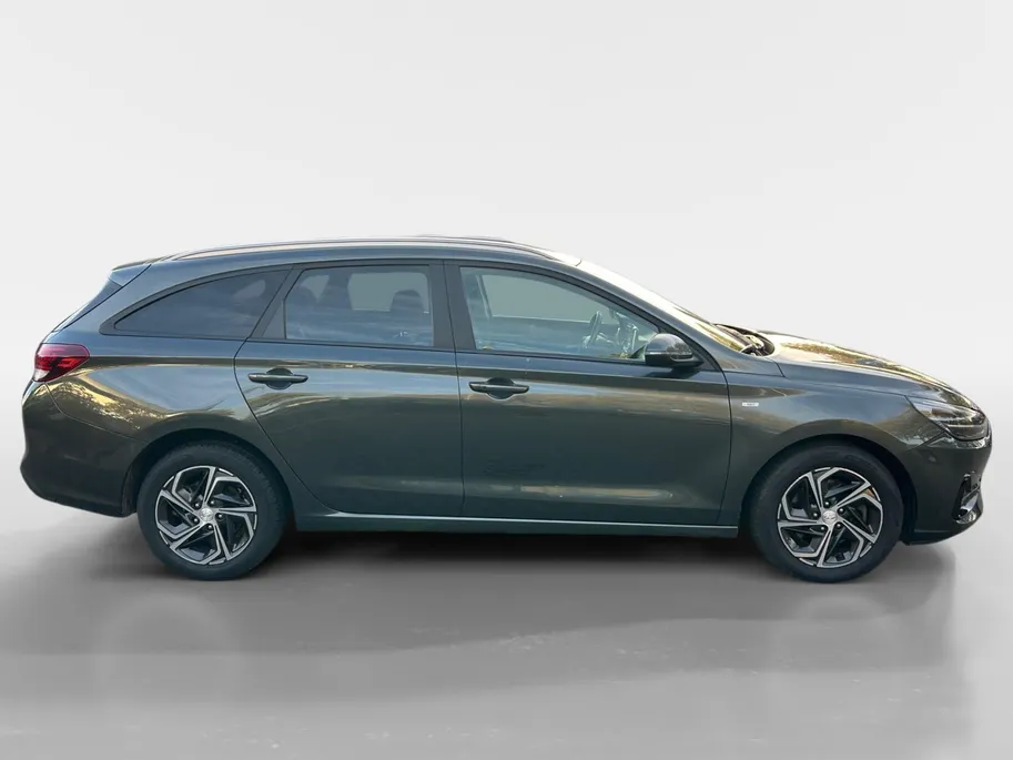 Hyundai i30 Wagon 1.0 T-GDi MHEV Comfort NU incl. 12 maanden garantie! Zeer mooie uitvoering!
