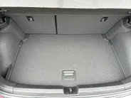 Volkswagen Polo Life Edition 1.0 TSI 95 pK 5 versn. Hand · Achteruitrijcamera · regensensor · Voorraad OUTLET ·