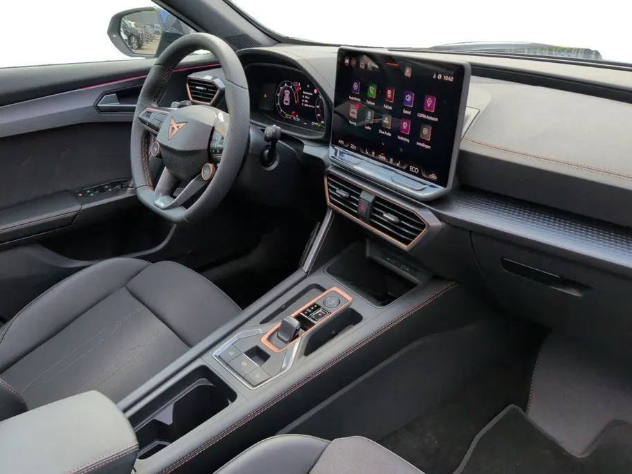 CUPRA Formentor 1.5 TSI e-Hybrid Business | Als nieuw! | Pano | Stuur verwarming |