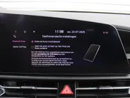 Kia Niro EV Light Edition 64.8 kWh | Airco | Cruise | Navi | Camera | PDC | 17' LM | All season banden | 17% bijtelling |