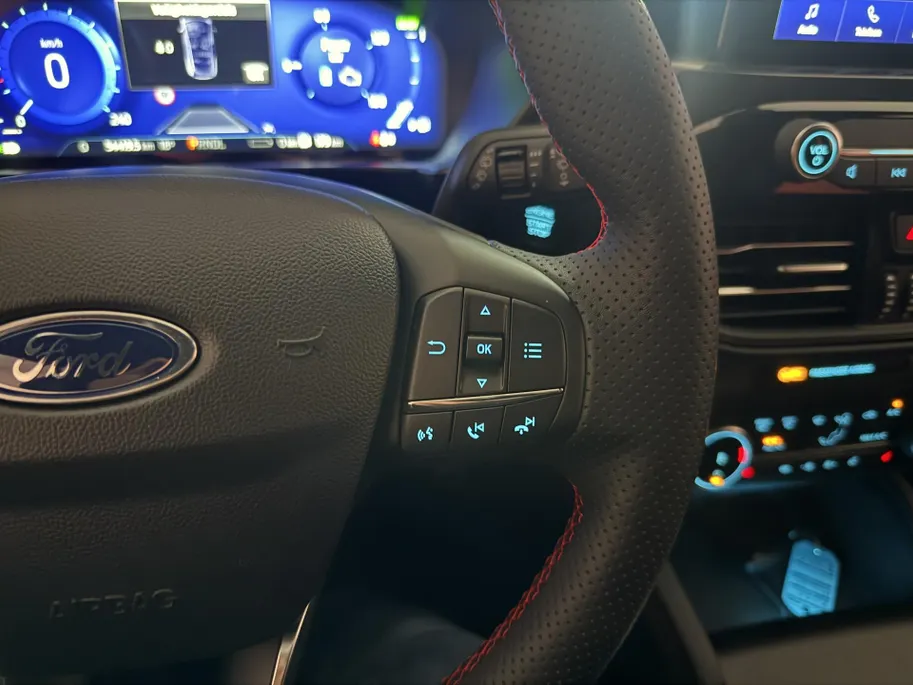 Ford Kuga 2.5 PHEV ST-Line X | Winterpack | Full LED | Adaptieve Cruise Control | Automatisch inparkeren |