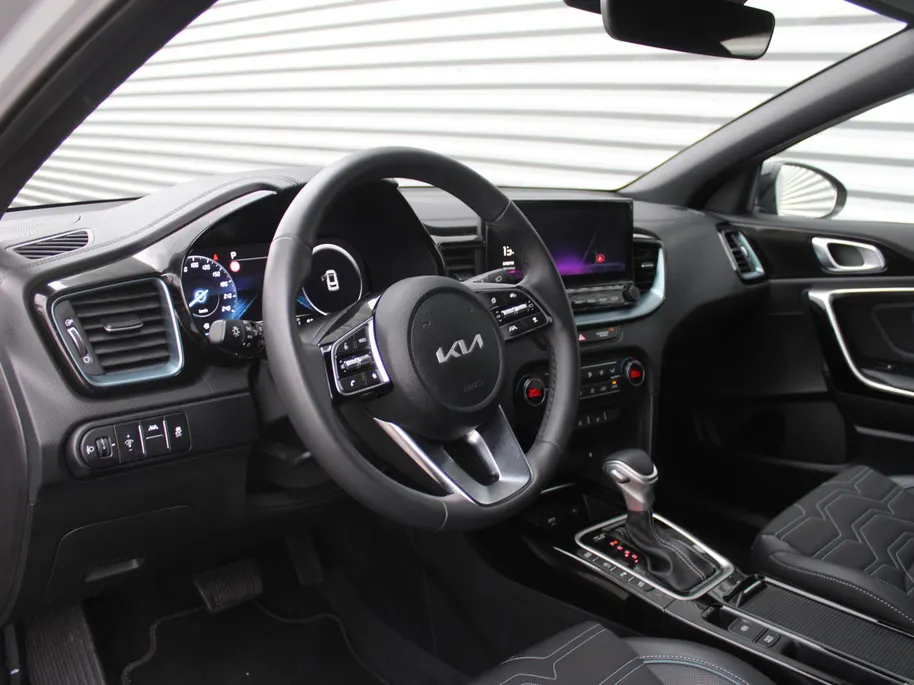 Kia Ceed 1.0 T-GDi MHEV Design Edition | Stuur-/stoelverwarming | Cruise adapt. | Camera | 16" LM | Dodehoekdetectie | JBL audio | LED |