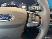 Ford Kuga 2.5 PHEV BlueCruise Edition | 5000,- Voordeel | 0,99% Rente | ZEER COMPLEET! | Handsfree Rijden | 2100kg Trekgewicht | BLISS | Trekhaak | Elek. Panoramadak | Elek. Stoel/Stuur/Voorruitverwarming | B&O | 20'' LMV |