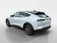 Ford Mustang Mach-E Mach-E | Panoramadak | 360 ° camera | Dodehoekdetectie | Winter Pack | Volledig Leder Bekleed |