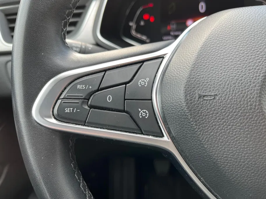 Renault Captur 1.0 TCe 100 Bi-Fuel Intens |Trekhaak | Allweatherbanden |Apple Carplay/Android Auto| Grootlichtassistent|12 maanden Bovag Garantie|