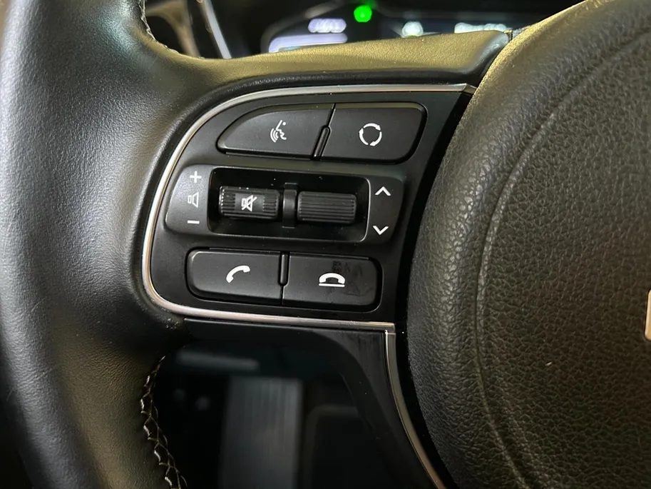 Kia Niro 1.6 GDi Hybrid DynamicLine | Apple Carplay / Android Auto | Navigatiesysteem | Licht + Regensensor | Parkeersensoren + Camera Achter | Climate Control | Cruise Control Adaptief | Rijstrooksensor + Correctie