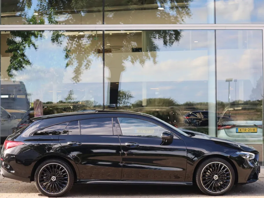 Mercedes-Benz CLA Shooting Brake 250 e AMG Line