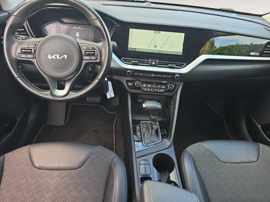 Kia Niro 1.6 GDi Hybrid DynamicLine | Navigatie | Climate control | Cruise control | Trekhaak | Parkeer sensoren | Parkeer camera