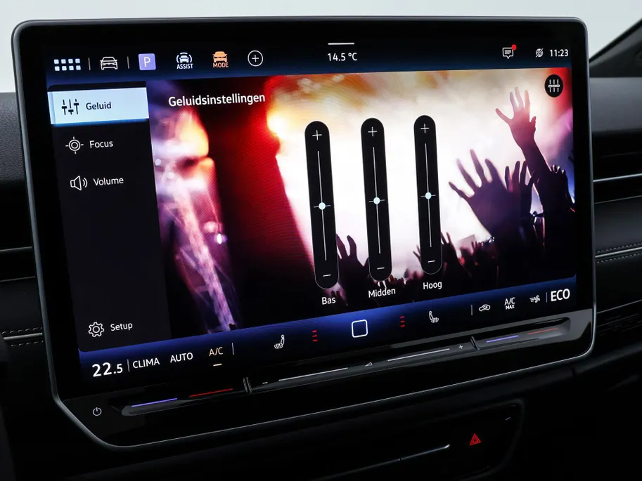 Volkswagen ID.7 Tourer Pro Limited Edition 77kWh 286pk · Navigatie · 360 camera · Trekhaak · 20' LM velgen