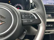 Suzuki Swift 1.2 Select Smart Hybrid | Actiekorting €2200,- | Private Lease vanaf €299,- p/m | Beperkte Voorraad  | 6 speakers | Lederen stuurwiel | Stoelverwarming |