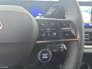 Renault Clio 1.8 Hybrid 160 techno | Direct leverbaar met 1.300,- voorraad korting | LMV 18 inch velgen | Apple carplay & Android Auto | Pack Premiere |