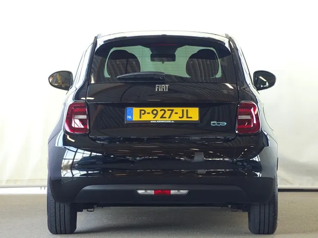 Fiat 500e Action 24 kWh | Apple Carplay | Android Auto