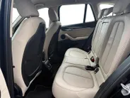 BMW X1 sDrive18i Business Edition Plus | Trekhaak | Leder | Navi | Stoelverwarming | Head-Up Display | Ambient Lighting | NL AUTO | Cruise Control | Climate Control | 12 maanden Bovag garantie |