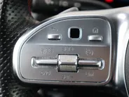 Mercedes-Benz GLA 250 e AMG Line l Trekhaak l Panoramadak l Keyless l Stoelverwarming l Memory