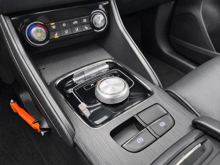 MG ZS EV MG Luxury 45 kWh SOH 91% | Navigatie | Schuifkanteldak | ACC | Leder interieur | Stoelverwarming |