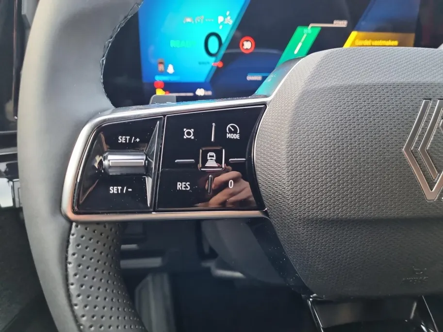 Renault Espace E-Tech full hybrid 200 techno 7p. Nu op voorraad bij Zeeuw & Zeeuw Naaldwijk  // 4.000 Euro voorraad voordeel // Incl. 5 jaar garantie