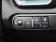 Kia Ceed Sportswagon 1.0 T-GDi MHEV Design Edition | Stuur-/stoelverwarming | Cruise adapt. | Camera | 16' LM | Elek. achterklep | JBL audio | LED |