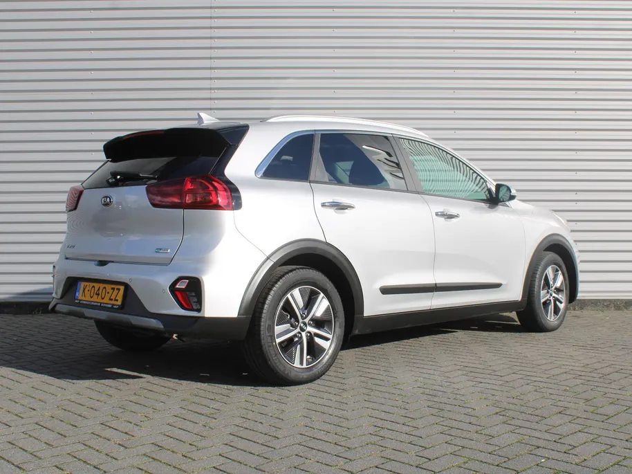 Kia Niro 1.6 GDi Hybrid DynamicPlusLine | Stuur-/stoelverwarming | Camera | Leer | Navi | Clima | Cruise adapt. | LED | Keyless | 16' LM |